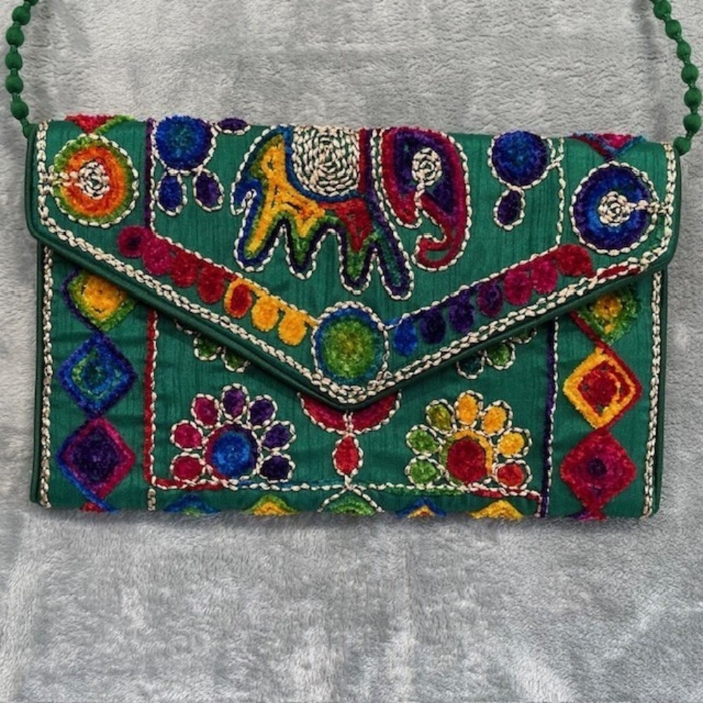 Maatangi Womens Embroidered Sling Clutch Crossbody Bag Green Foldover Boho